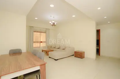 Apartment - 2 Bedrooms - 2 Bathrooms for rent in Al Muntazah Street - Al Muntazah - Doha
