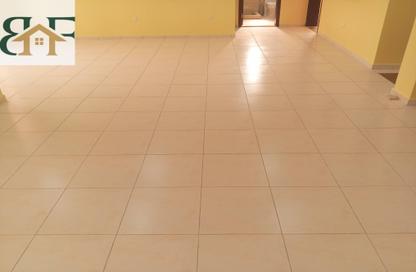 Apartment - 2 Bedrooms - 2 Bathrooms for rent in Al Mansoura - Doha