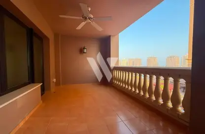 Apartment - 1 Bedroom - 2 Bathrooms for rent in West Porto Drive - Porto Arabia - The Pearl Island - Doha