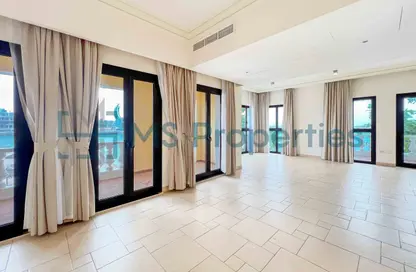 Townhouse - 3 Bedrooms - 4 Bathrooms for rent in Waterfront Townhouses - Qanat Quartier - The Pearl Island - Doha