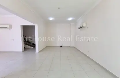 فيلا - 5 غرف نوم - 5 حمامات للايجار في الخيصة - الخيصة - أم صلال محمد