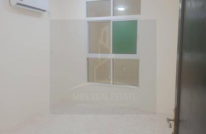 Apartment - 1 Bedroom - 1 Bathroom for rent in Salaja Street - Doha Al Jadeed - Doha