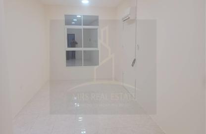 Apartment - 1 Bedroom - 1 Bathroom for rent in Salaja Street - Doha Al Jadeed - Doha