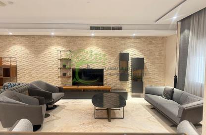 Villa - 4 - 5 for rent in Mamoura 18 - Al Maamoura - Doha