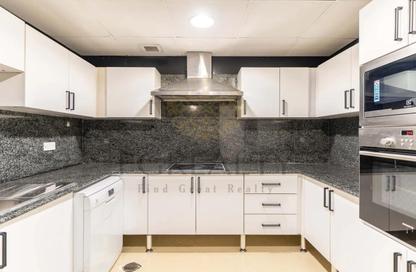 Apartment - 2 - 3 for rent in West Bay Tower - West Bay - West Bay - Doha