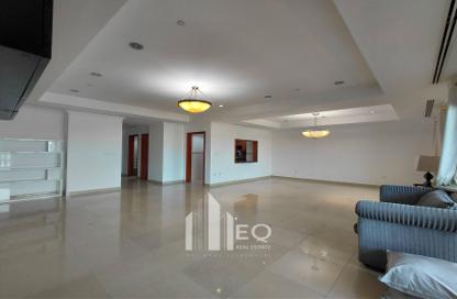 Apartment - 2 Bedrooms - 3 Bathrooms for rent in East Porto Drive - Porto Arabia - The Pearl Island - Doha