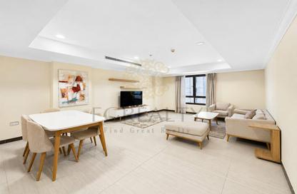 Apartment - 1 Bedroom - 2 Bathrooms for rent in West Porto Drive - Porto Arabia - The Pearl Island - Doha