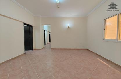 Apartment - 3 Bedrooms - 3 Bathrooms for rent in Anas Street - Fereej Bin Mahmoud North - Fereej Bin Mahmoud - Doha