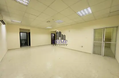 Apartment - 2 Bedrooms - 2 Bathrooms for rent in Muaither Area - Al Rayyan - Doha