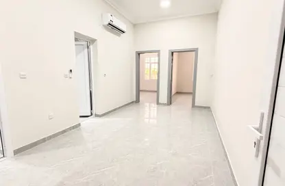 Apartment - 2 Bedrooms - 2 Bathrooms for rent in Al Nasr Street - Al Nasr - Doha