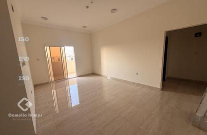 Apartment - 2 - 2 for rent in Al Duhail - Al Duhail - Doha
