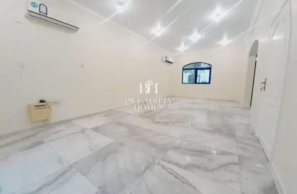 Villa - 5 Bedrooms - 4 Bathrooms for rent in Al Hilal West - Al Hilal - Doha