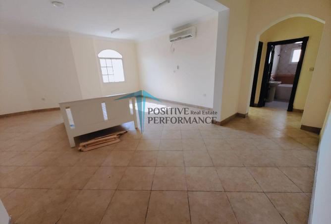 60444386 - Property Main Image