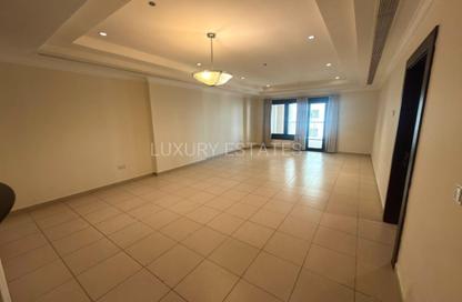 Apartment - 1 Bedroom - 2 Bathrooms for rent in Tower 24 - Porto Arabia - The Pearl Island - Doha Apartment - 1 Bedroom - 2 Bathrooms for rent in Tower 24 - Porto Arabia - The Pearl Island - Doha