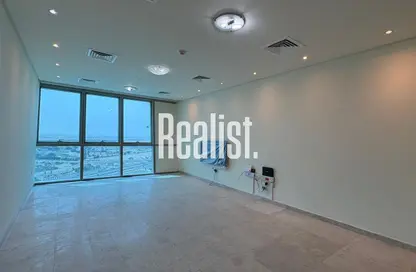 Apartment - 2 Bedrooms - 4 Bathrooms for rent in Zig Zag Towers - West Bay - Doha