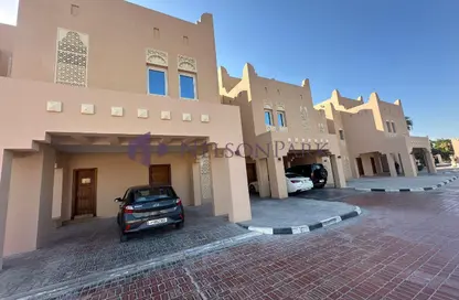مجمع سكني - 4 غرف نوم - 5 حمامات للايجار في فلل واست باي لاغون - وست باي لاجون - بحيرة وست لاجون - الدوحة