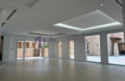 مجمع سكني - 4 غرف نوم - 5 حمامات للايجار في فلل واست باي لاغون - وست باي لاجون - بحيرة وست لاجون - الدوحة