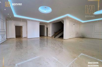 Villa - 7 Bedrooms - 7+ Bathrooms for rent in Al Kheesa - Al Kheesa - Umm Salal Mohammed