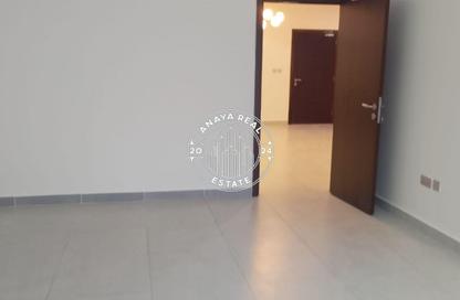 Apartment - 3 Bedrooms - 2 Bathrooms for rent in Fereej Bin Mahmoud - Doha