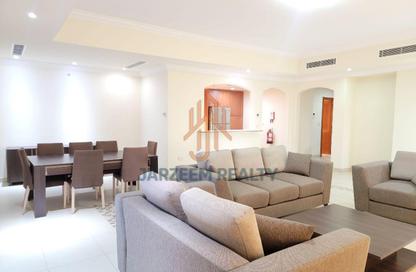 Apartment - 2 Bedrooms - 2 Bathrooms for rent in West Porto Drive - Porto Arabia - The Pearl Island - Doha