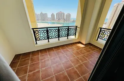 Apartment - Studio - 1 Bathroom for rent in Viva West - Viva Bahriyah - The Pearl Island - Doha
