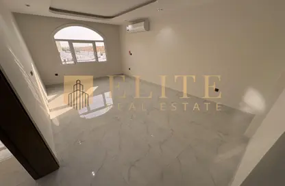 Apartment - 1 Bedroom - 2 Bathrooms for rent in Al Messila - Al Messila - Doha