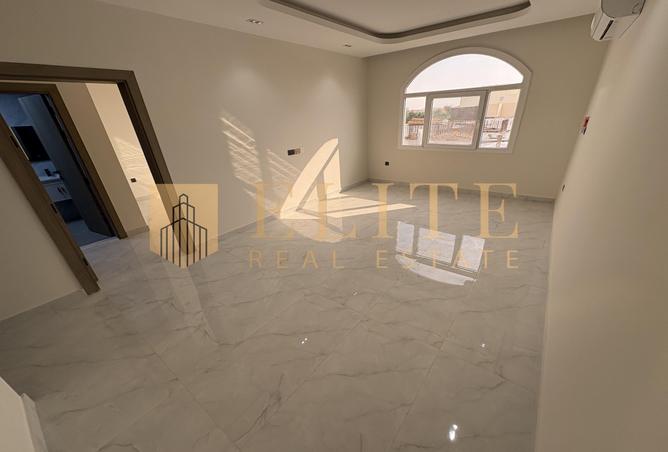 1005285 - Property Image 2