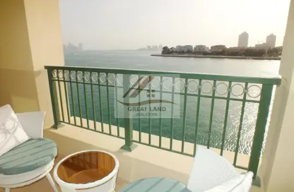 Townhouse - 2 Bedrooms - 3 Bathrooms for sale in Tower 29 - Viva Bahriyah - The Pearl Island - Doha