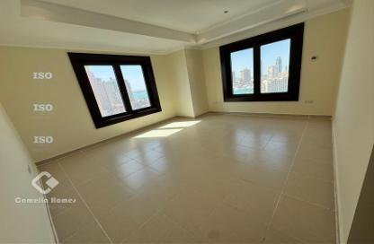 Apartment - 2 Bedrooms - 3 Bathrooms for rent in East Porto Drive - Porto Arabia - The Pearl Island - Doha