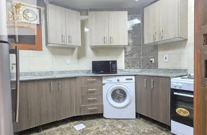 شقة - 2 غرف نوم - 2 حمامات للايجار في المنتزه - الدوحة