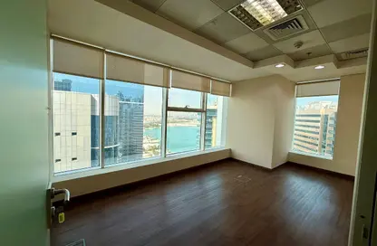 Office Space - Studio - 6 Bathrooms for rent in West Bay - Doha