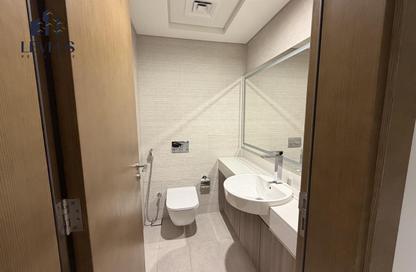 Apartment - 2 Bedrooms - 3 Bathrooms for rent in Lusail Marina Heights - Marina District - Lusail