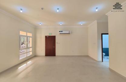 Apartment - 2 Bedrooms - 2 Bathrooms for rent in EB16 - Doha Al Jadeed - Doha