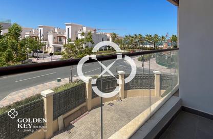 Apartment - 3 Bedrooms - 4 Bathrooms for rent in Giardino Village - The Pearl Island - Doha