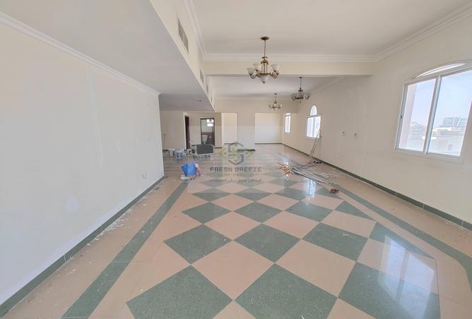 1026385 - Property Image 2