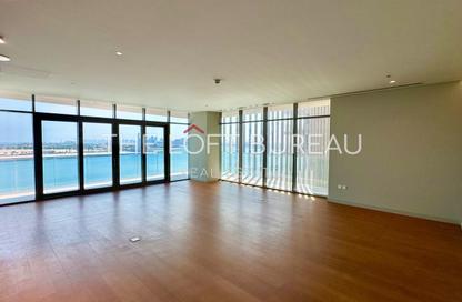 Apartment - 3 Bedrooms - 5 Bathrooms for sale in Seef Lusail Tower 1 - Seef Lusail - Lusail City - Lusail