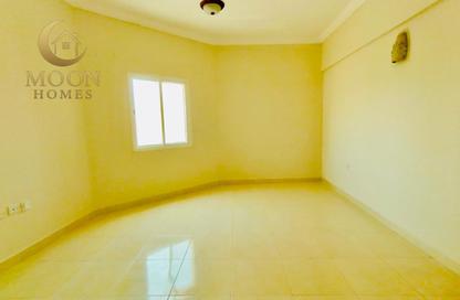 Apartment - 1 Bedroom - 1 Bathroom for rent in Umm Ghwailina Comm - Umm Ghuwalina - Umm Ghuwailina - Doha