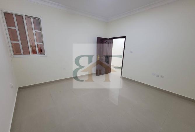 1013938 - Property Image 3