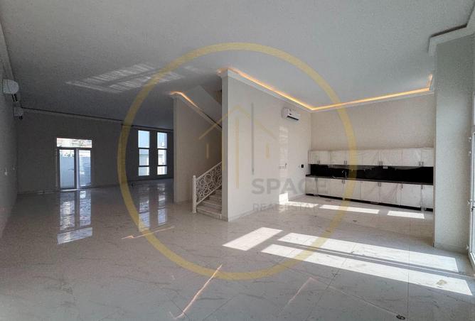 53572092 - Property Image 2