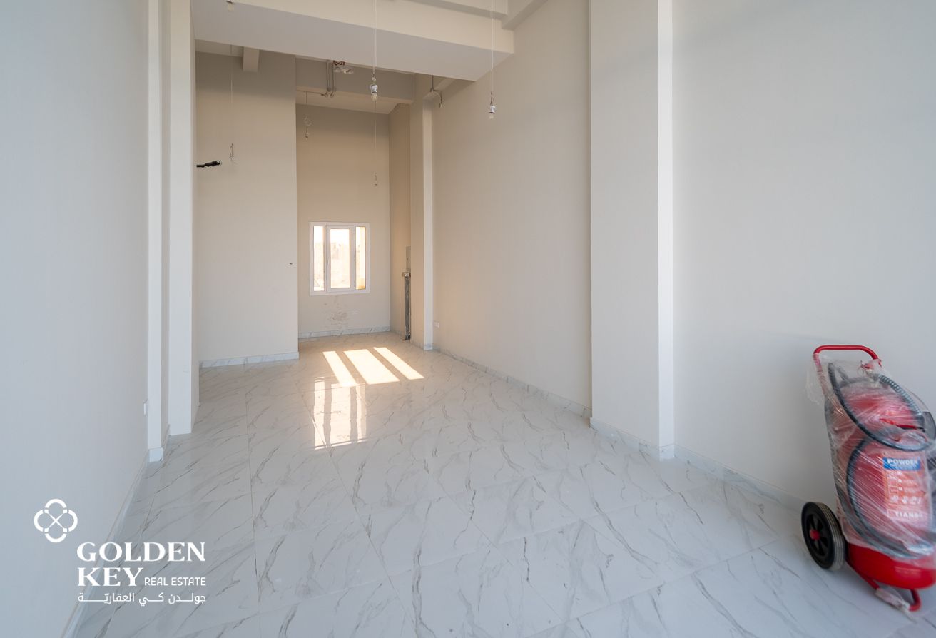 Prime Retail Shop with High Visibility | Markhiya