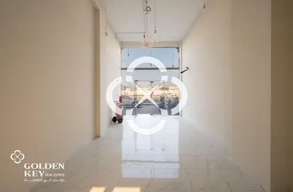 محل تجاري - استوديو - 1 حمام للايجار في شارع المرخية - المرخية - الدوحة