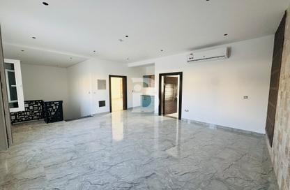 Compound - 7 Bedrooms - 7+ Bathrooms for rent in Al Kheesa - Al Kheesa - Umm Salal Mohammed