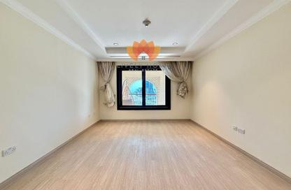 Apartment - 1 Bedroom - 2 Bathrooms for rent in East Porto Drive - Porto Arabia - The Pearl Island - Doha
