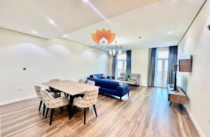 Apartment - 3 Bedrooms - 5 Bathrooms for rent in Floresta Gardens - Floresta Gardens - The Pearl Island - Doha