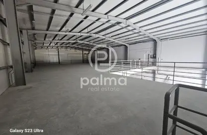 Warehouse - Studio - 5 Bathrooms for rent in East Industrial Street - Birkat Al Awamer - Al Wakra