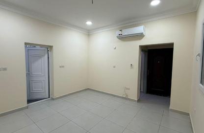 Apartment - Studio - 1 Bathroom for rent in Ain Khaled Villas - Ain Khaled - Doha