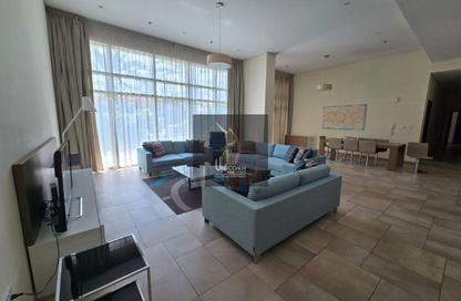 Compound - 3 Bedrooms - 5 Bathrooms for rent in Fereej Bin Mahmoud South - Fereej Bin Mahmoud - Doha