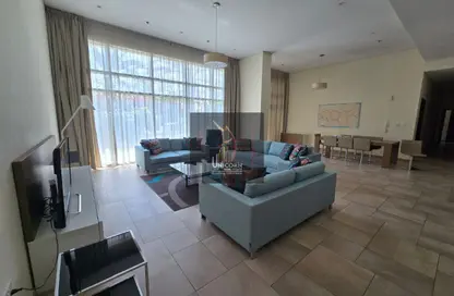 مجمع سكني - 3 غرف نوم - 5 حمامات للايجار في فريج بن محمود- جنوب - فريج بن محمود - الدوحة