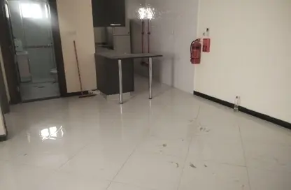 Apartment - 1 Bedroom - 1 Bathroom for rent in Umm Ghuwailina 4 - Umm Ghuwailina - Doha