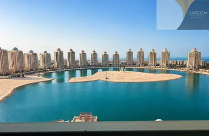 شقة - 2 غرف نوم - 3 حمامات للايجار في فيفا غرب - فيفا بحرية - جزيرة اللؤلؤة - الدوحة